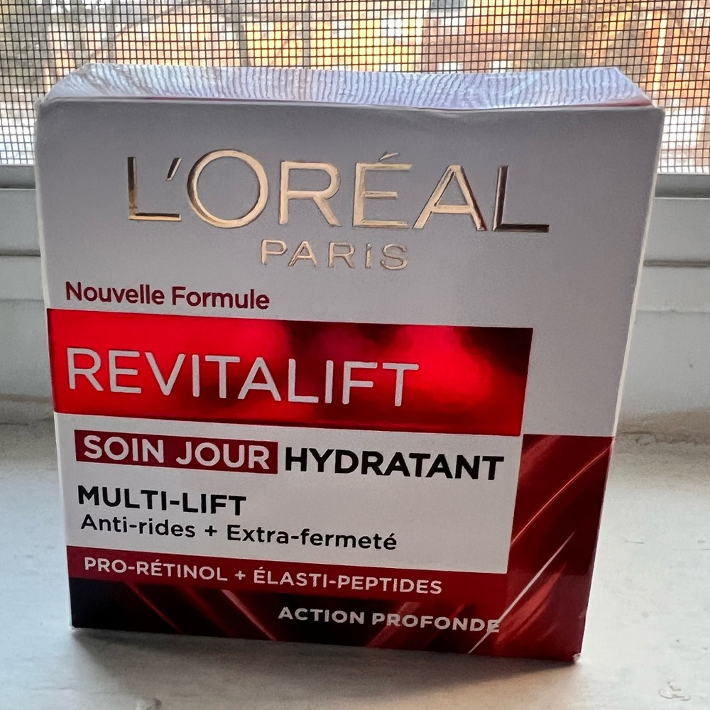 NEW SEALED L'Oréal Paris Revitalift Day Cream